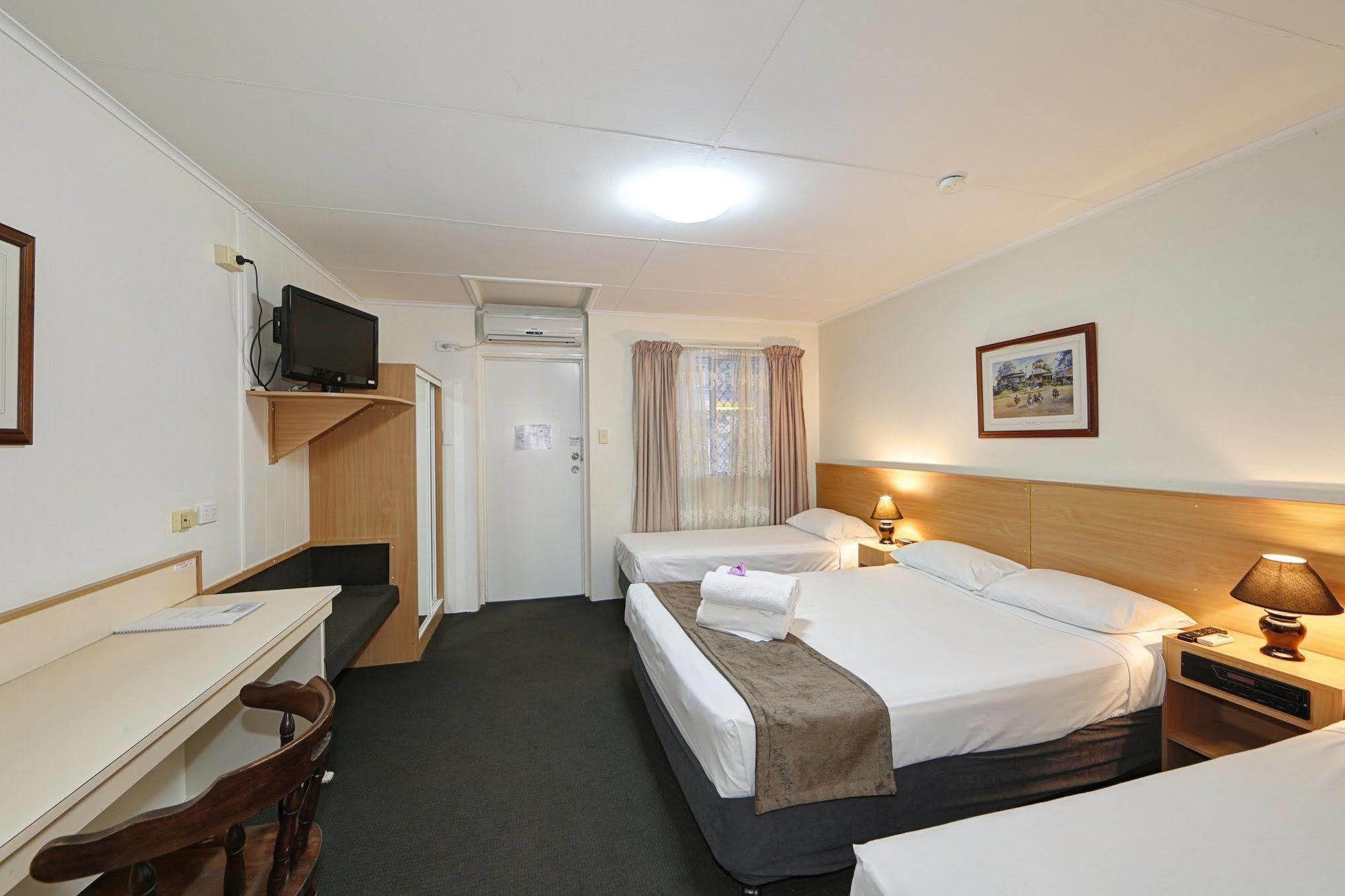 Oscar Motel Bundaberg Exterior photo